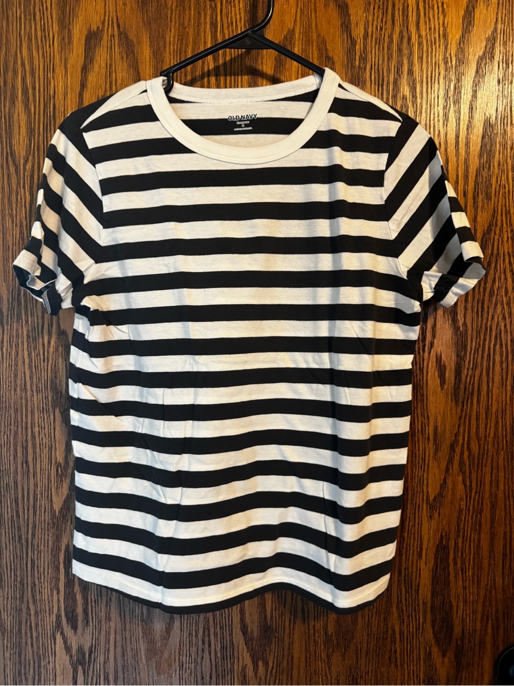 Old Navy Navy& White Striped Tee